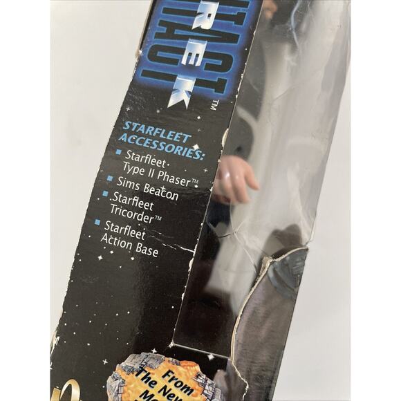1996 Playmates Star Trek First Contact 9" Commander William Riker in Damaged Box - Picture 6 of 10